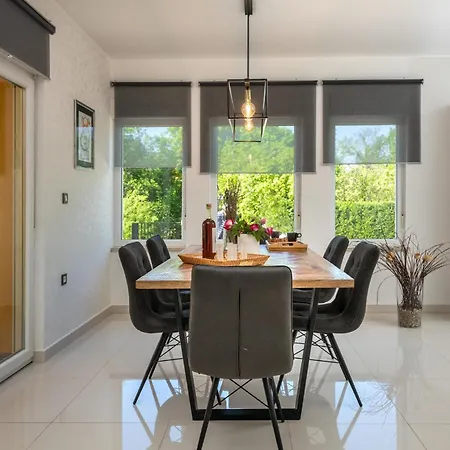 3 Bedroom Amazing In *